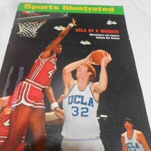 VTG SPORTS ILLUSTRATED UCLA BY A WHISKER LEN ELMORE BATTLE BILL WATSON COVER 🏀